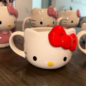 Hello Kitty Ceramic Bow Mug